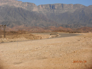 Viaggio in Oman, foto lungo la via dell' Incenso prima di entrare nel Rub al Khali, parte del deserto Empty Quarter, nel Dhofar.
