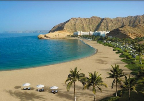 Vacanze in Oman, foto della spiaggia hotel a nord di Muscat